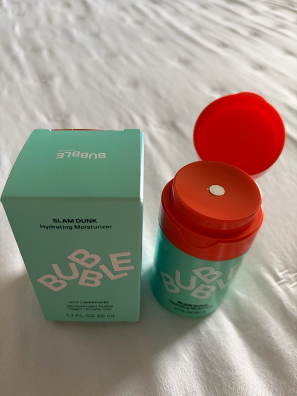 Brand New BUBBLE Slam Dunk Hydrating Moisturizer